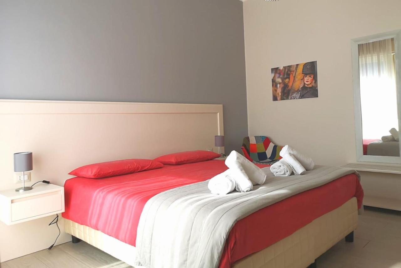 Apartamento Il Balcone Di Galatea Acireale Exterior foto